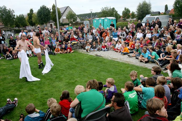Een foto uit de oude doos. Uitwijken is altijd een gezellig samenzijn op de wijk.