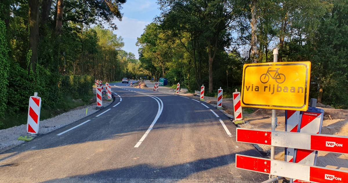 Broekhovenseweg in Riethoven na maanden weer open