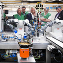 De samenwerkende robots bij ABB.
