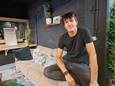 Manu Huylebroeck, hier backstage in de Meent in Alsemberg.