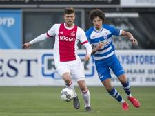Huntelaar over elleboog: Ik probeer me los te rukken