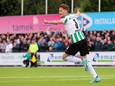 SC Genemuiden en Jurn Streutker hebben een reden voor een feestje. Sportclub verzekerde zich ten koste van VV Capelle van promotie naar de derde divisie.