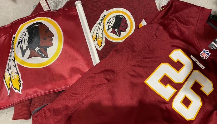 Redskins jersey with sales logo