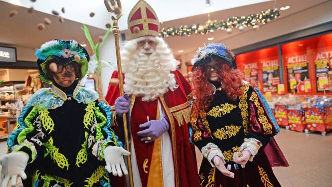 Sint en pieten grote helden bij aanhouding winkeldief in Almelo: 'Dit gebeurt eens in je leven’