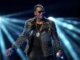 R. Kelly treedt 28 seconden op: “Ik moet ook geld verdienen”