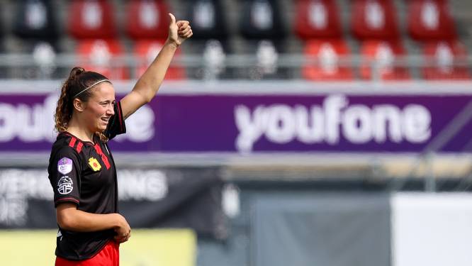 Angela Versluis (21) verlaat het profvoetbal: ‘Mijn toekomst ligt in mijn maatschappelijke carrière’ 