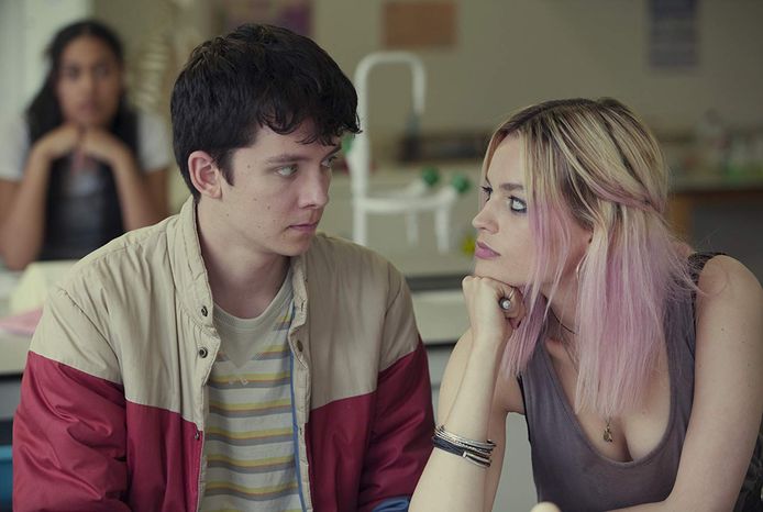 Asa Butterfield en Emma Mackey