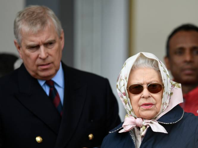 Queen Elizabeth maakt zich grote zorgen over ‘lievelingszoon’ prins Andrew