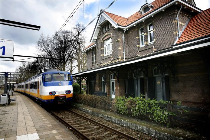 Station Soest, een van de kleinste NS-stations van Nederland. De grond onder het oude stationsgebouw bleek per abuis overgedaan aan een vastgoedondernemer.