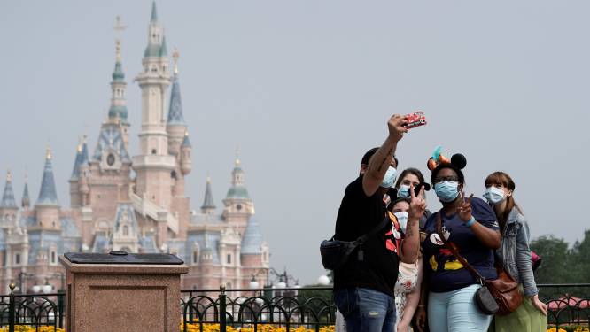 Disneyland in Shanghai gesloten na één positieve coronatest: ruim 30.000 mensen moeten getest worden