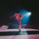 Recensie: Harry Styles betovert de Johan Cruijff Arena moeiteloos met kwajongensachtige energie en liefde