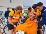 Monique heeft ALS en ging de Mont Ventoux op, wellicht voor het laatst