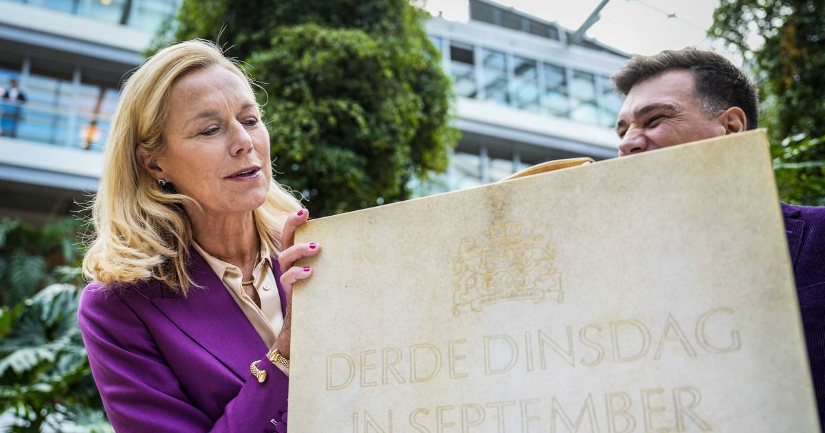 Prinsjesdag 2022 Plannen Pakje peuken euro duurder, 4 miljard naar onderhoud infrastructuur: dit
