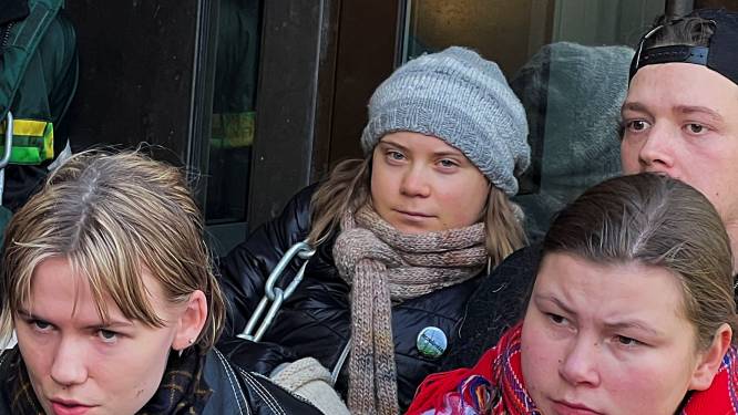 Greta Thunberg proteste avec plusieurs militants contre des éoliennes “illégales” en Norvège