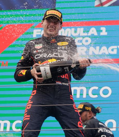 WK-stand Formule 1 | Max Verstappen na zege in Hongarije met grote voorsprong de zomerstop in
