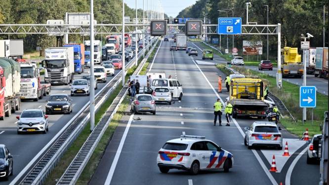 Meerdere voertuigen betrokken bij ongeluk op A58 bij Moergestel, snelweg weer open