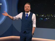 Arjen Lubach is terug: ruim 1,6 miljoen kijkers voor zijn satirische avondshow