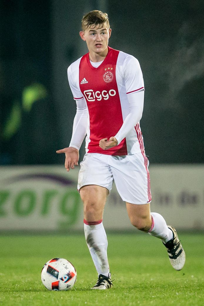 Dikkie Zag Nog Nooit Een Disco Van Binnen Sport Ad Nl