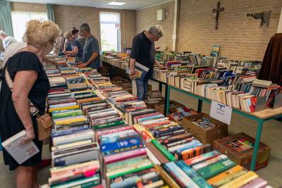Verhuisplannen voor de Hankse katholieke kerk, maar waar moeten die duizenden boeken dan heen?