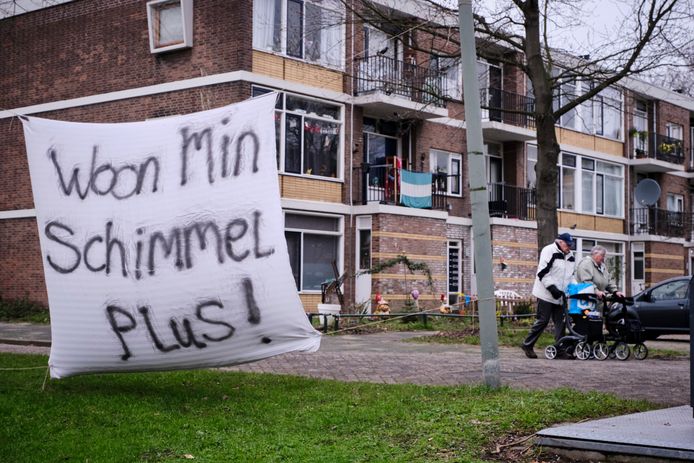 De Staatsliedenbuurt in Schiedam; bewoners hingen begin dit jaar spandoeken op.