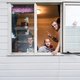 Arbeidsmigrant krijgt losse contracten voor werk en wonen