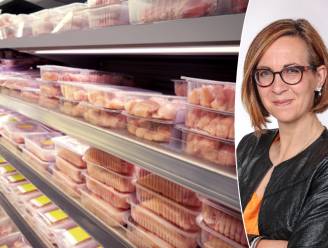 HLN WINKELKAR. Van 4,79 euro tot 11,5 euro voor een kilo kipfilet: prijzen schommelen sterk in de supermarkten. Hoe kan dat?