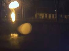 Explosie en metershoge steekvlam veroorzaakt stroomstoring in Barneveld
