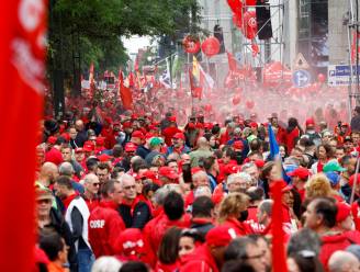 LIVE. Vakbonden tellen 80.000 betogers in Brussel, honderden vluchten geschrapt op Brussels Airport, hinder op bus en tram