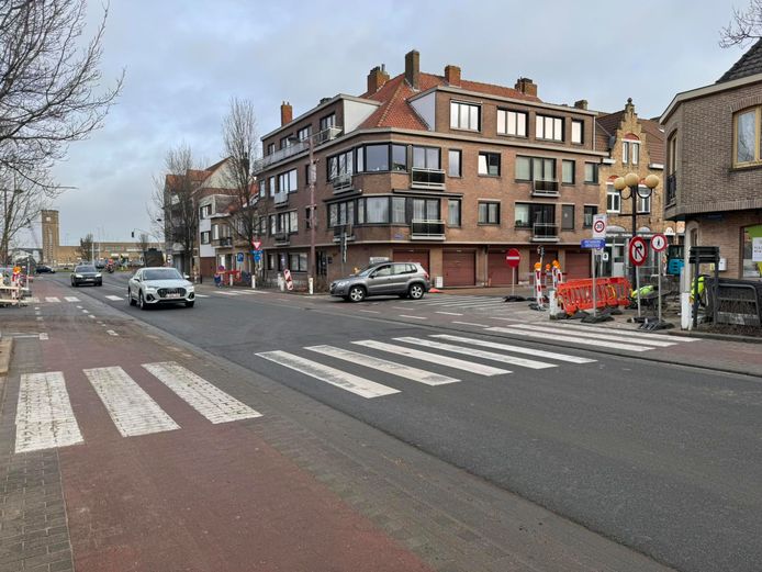 Het arbeidsongeval vond plaats bij de wegenwerken op het kruispunt van de Langestraat en Astridlaan in Nieuwpoort.