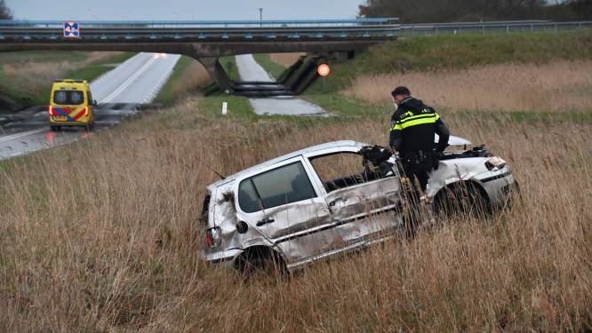 Vrouw raakt gewond bij eenzijdig ongeluk 