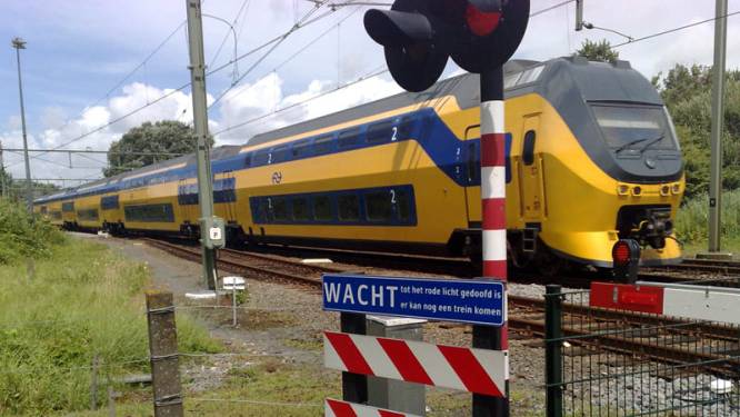 Voorwerp in de bovenleiding: treinverkeer tussen Breda en Den Bosch hervat