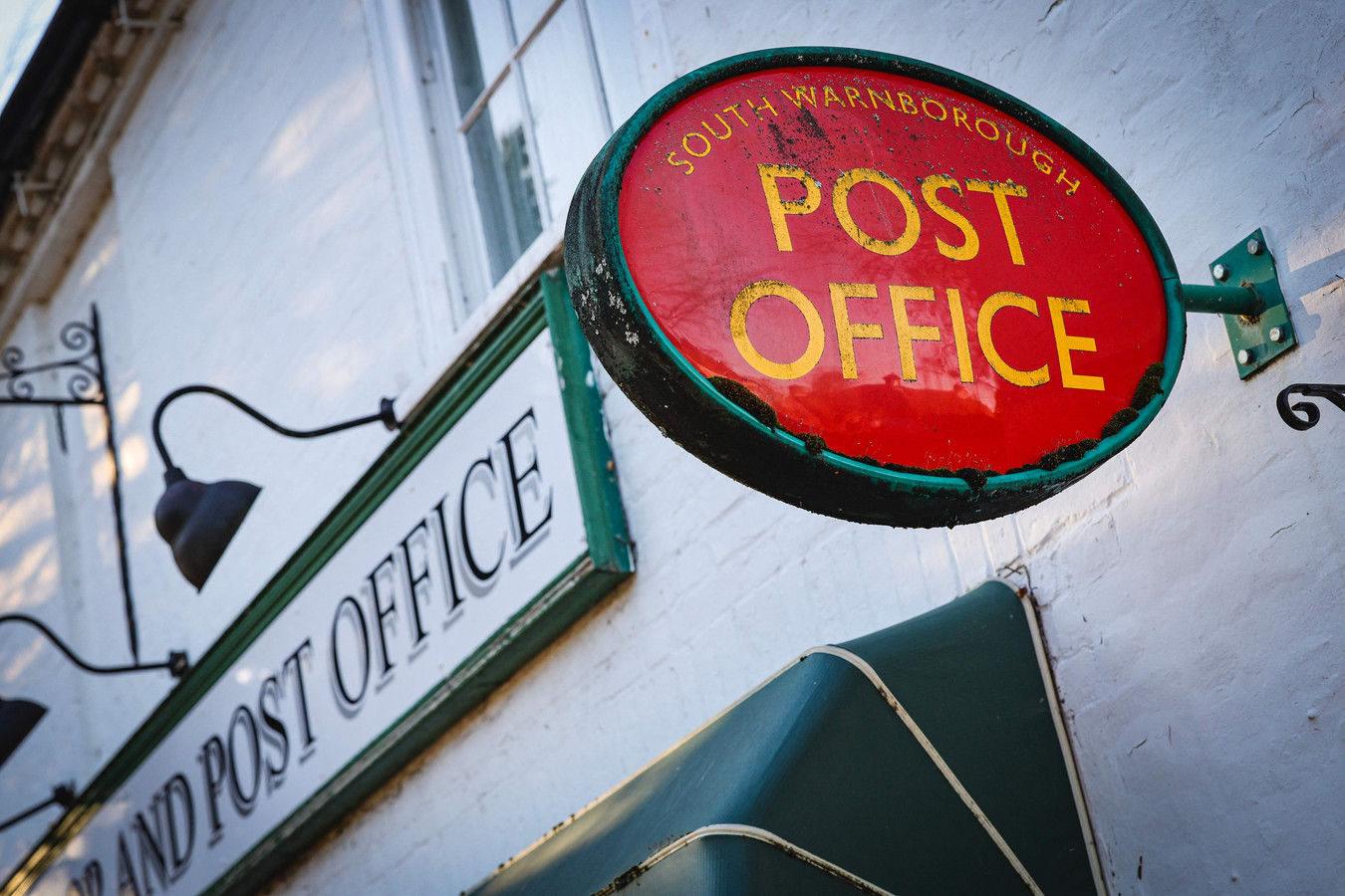 Voorzitter Britse Post Office neemt ontslag na hallucinant nationaal schandaal Foto hln.be