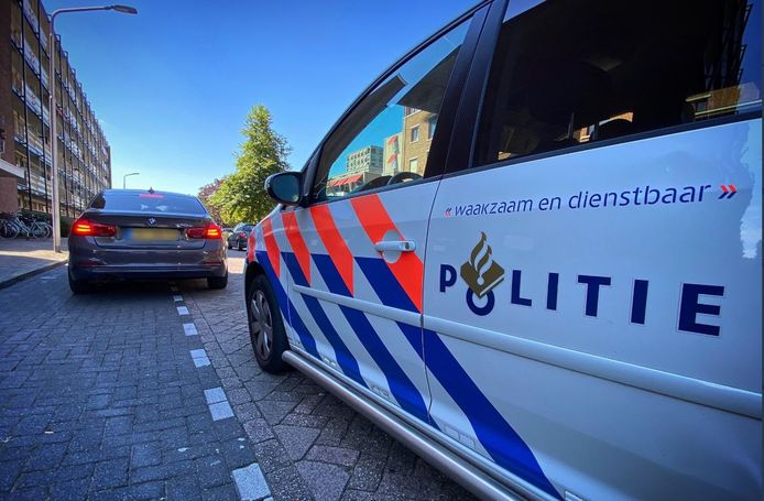 De BMW viel op bij de agenten in Sliedrecht