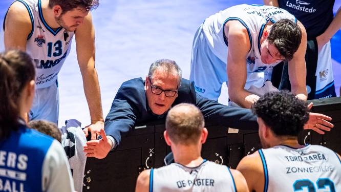Vertrek coach Van den Belt hangt als een deken over Landstede Hammers: ‘Dat mensen boos zijn, kunnen we begrijpen’
