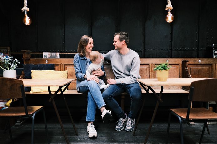 Elène en Bernhard Geertsema met baby Jort.