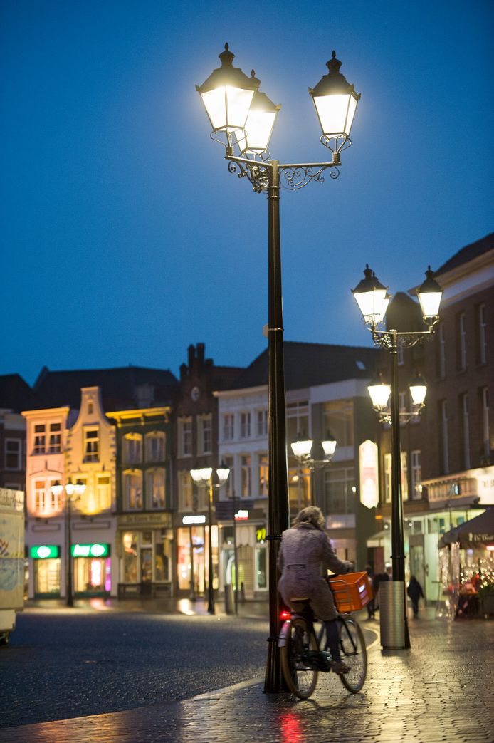 Nieuw licht in alle Bossche lantaarnpalen Den Bosch, Vught bd.nl