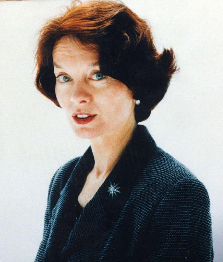 Pat Kavanagh, de vrouw van Barnes, overleed in 2008 aan kanker. 