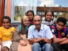 Leven lacht familie Al Mahadi weer toe na vernietigende brand: ‘Alles wat je hier ziet, hebben we cadeau gekregen’