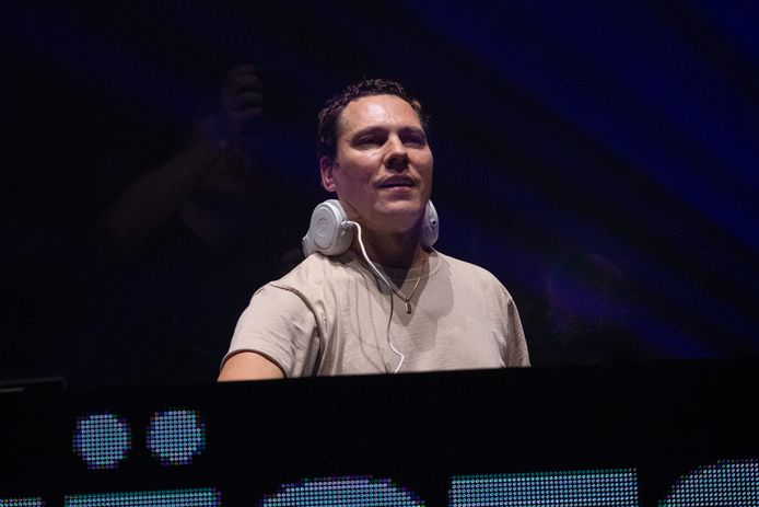 Tiesto Blijft Koploper In De Top 40 Show Bndestem Nl