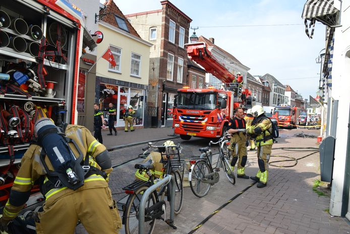 Brand in bovenwoning aan de Haagdijk in Breda
