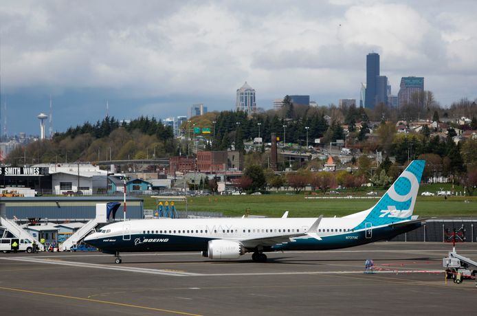 A Boeing 737 MAX 9.