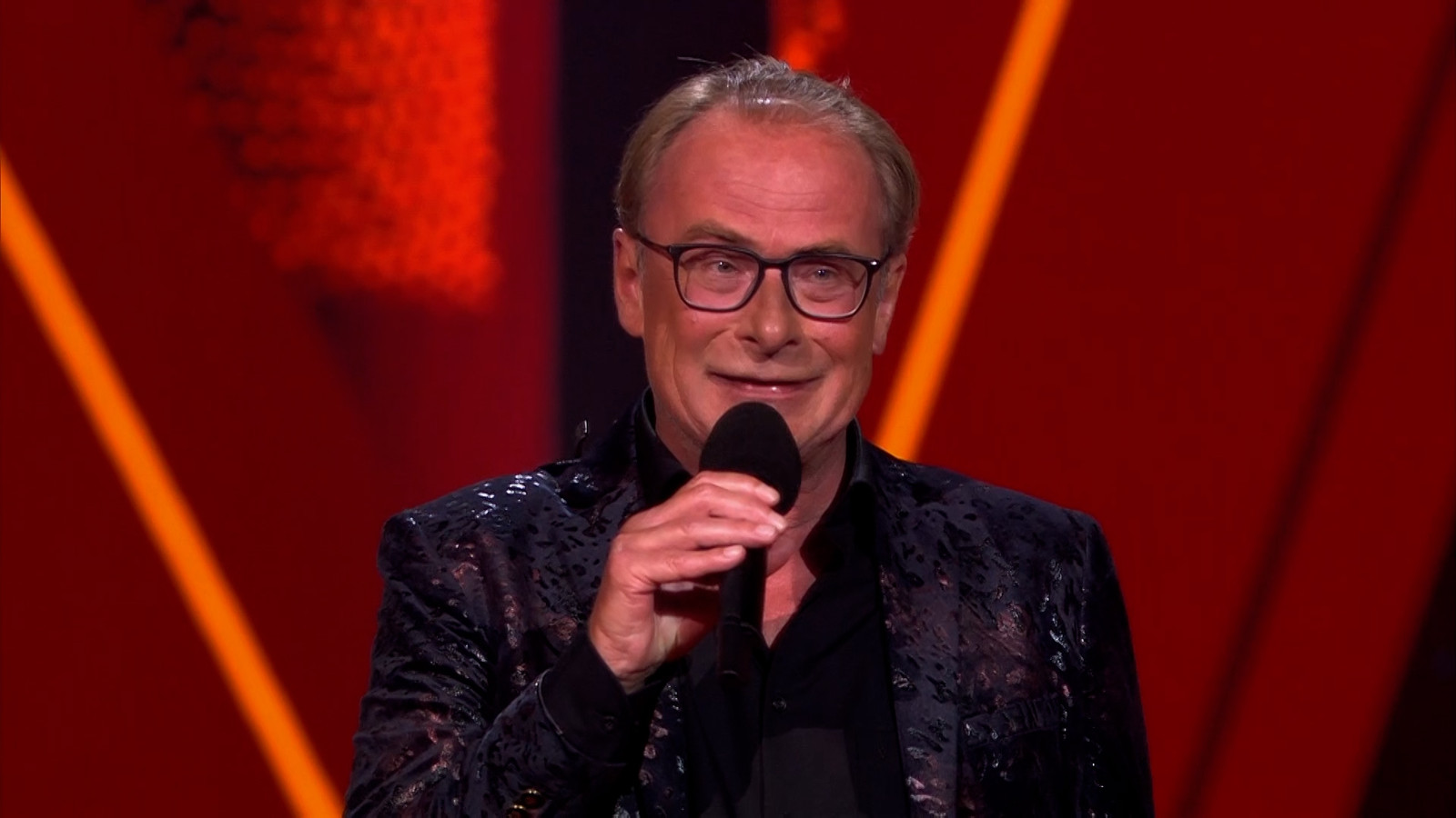 Een paar minuten in ‘The Voice Senior’ en Erik Hagelstein is een bekende Doetinchemmer Foto