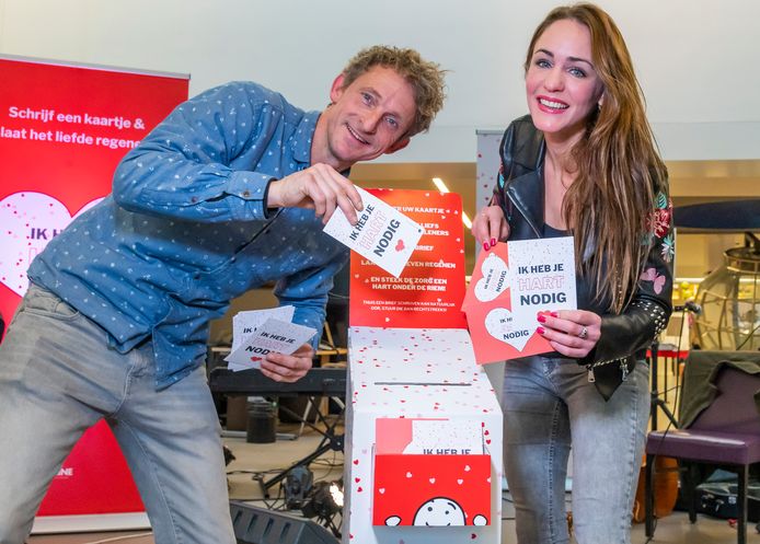 Christine Ros en Joost Speelman  bij de aftrap van hun campagne ‘Ik heb je hart nodig’.