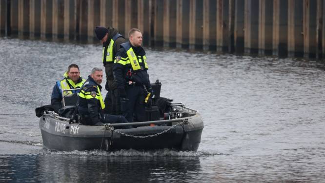 Politie staakt zoektocht naar lichaam van vermiste Roemeense scheepswerker in water bij Waspik