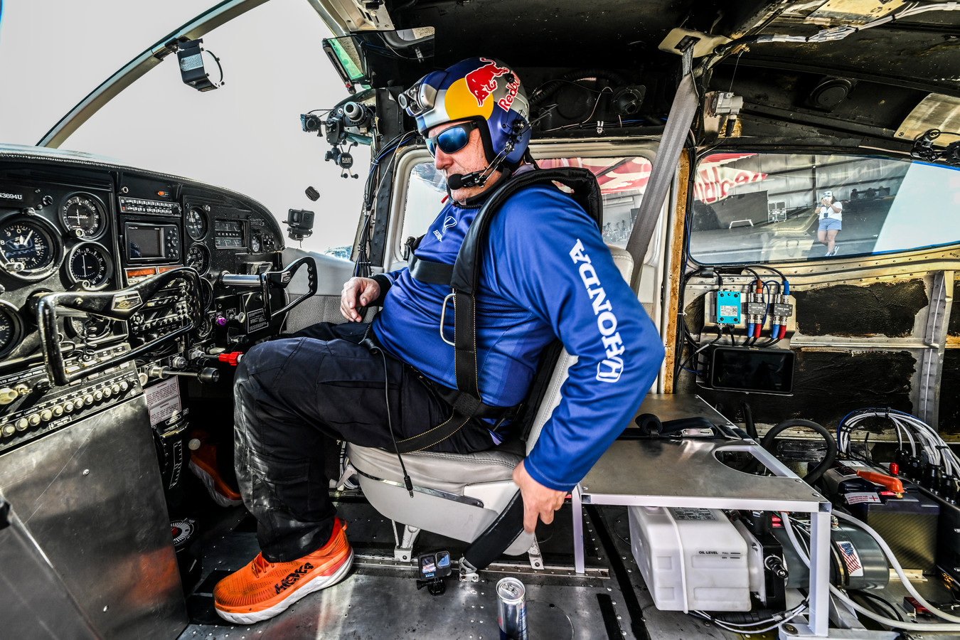 Skydiver Luke Aikins voor een testvlucht.