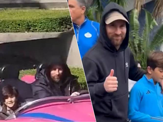 KIJK. Lionel Messi geniet van vakantie in Disney World en bestuurt opvallende roze mini-auto