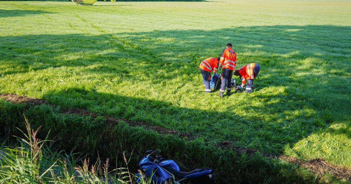 Motorrijder gewond bij eenzijdig ongeluk in Tolbert, traumahelikopter geland | 112 nieuws Westerkwar