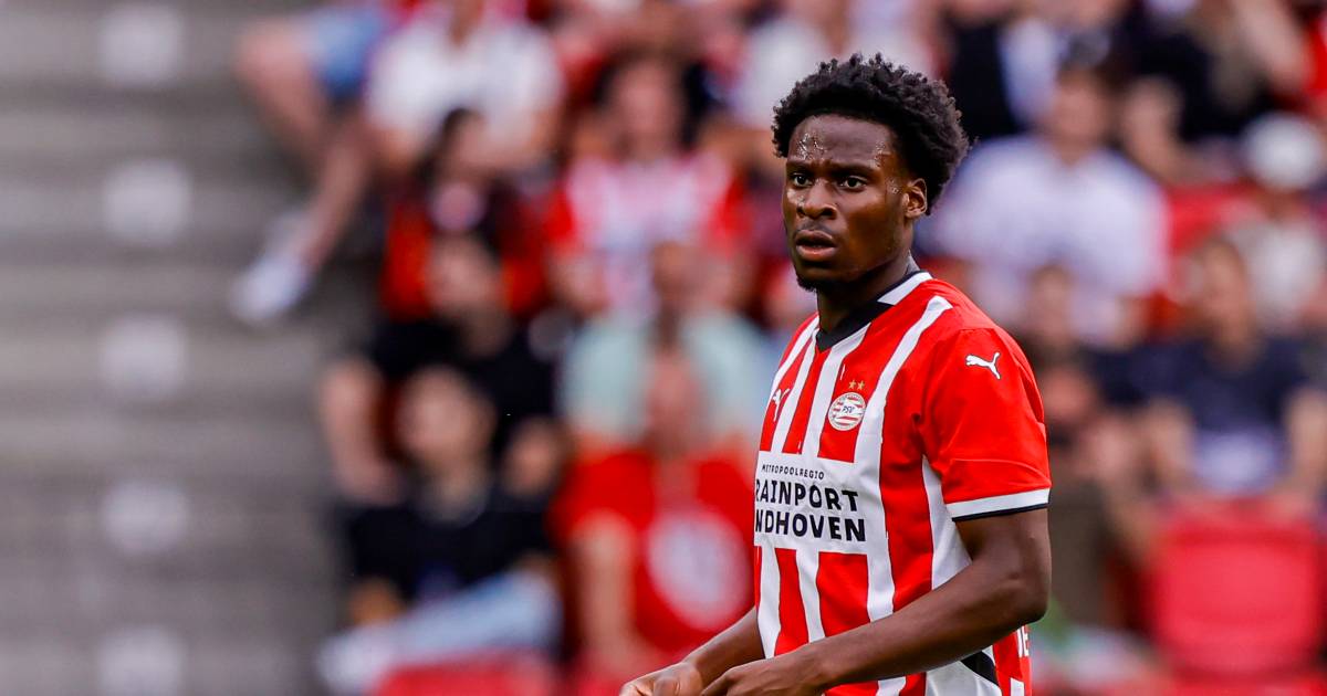 Door PSV opgeleide debutanten krijgen vanaf nu een historisch aandenken van de club | Eindhoven