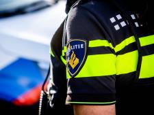 Agressieve scooterbestuurder mishandelt agenten in Dordrecht: beide dienders in het gezicht geslagen