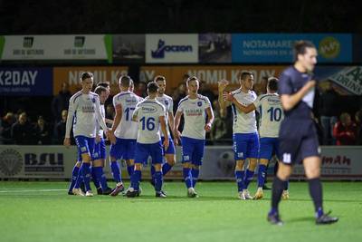 SV Urk gaat onderuit op eigen veld, DVS’33 knokt zich naar een punt en HHC wint voor het eerst sinds